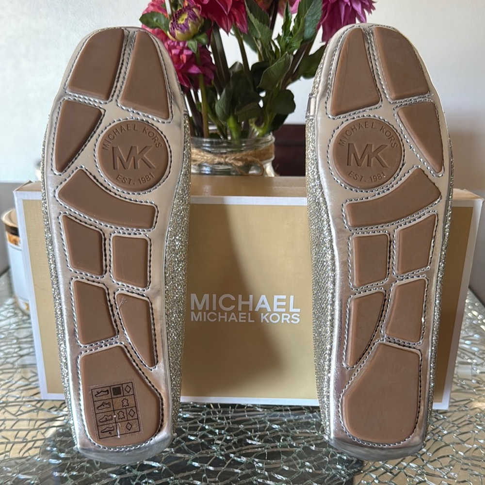 Michael Kors Silver Sparkle Flats Elegant Design - Picture 5 of 5